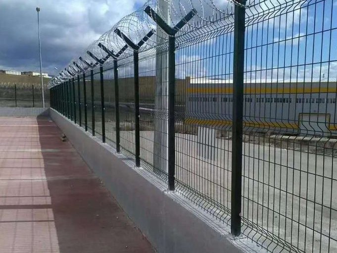 Airport Security Fence detail