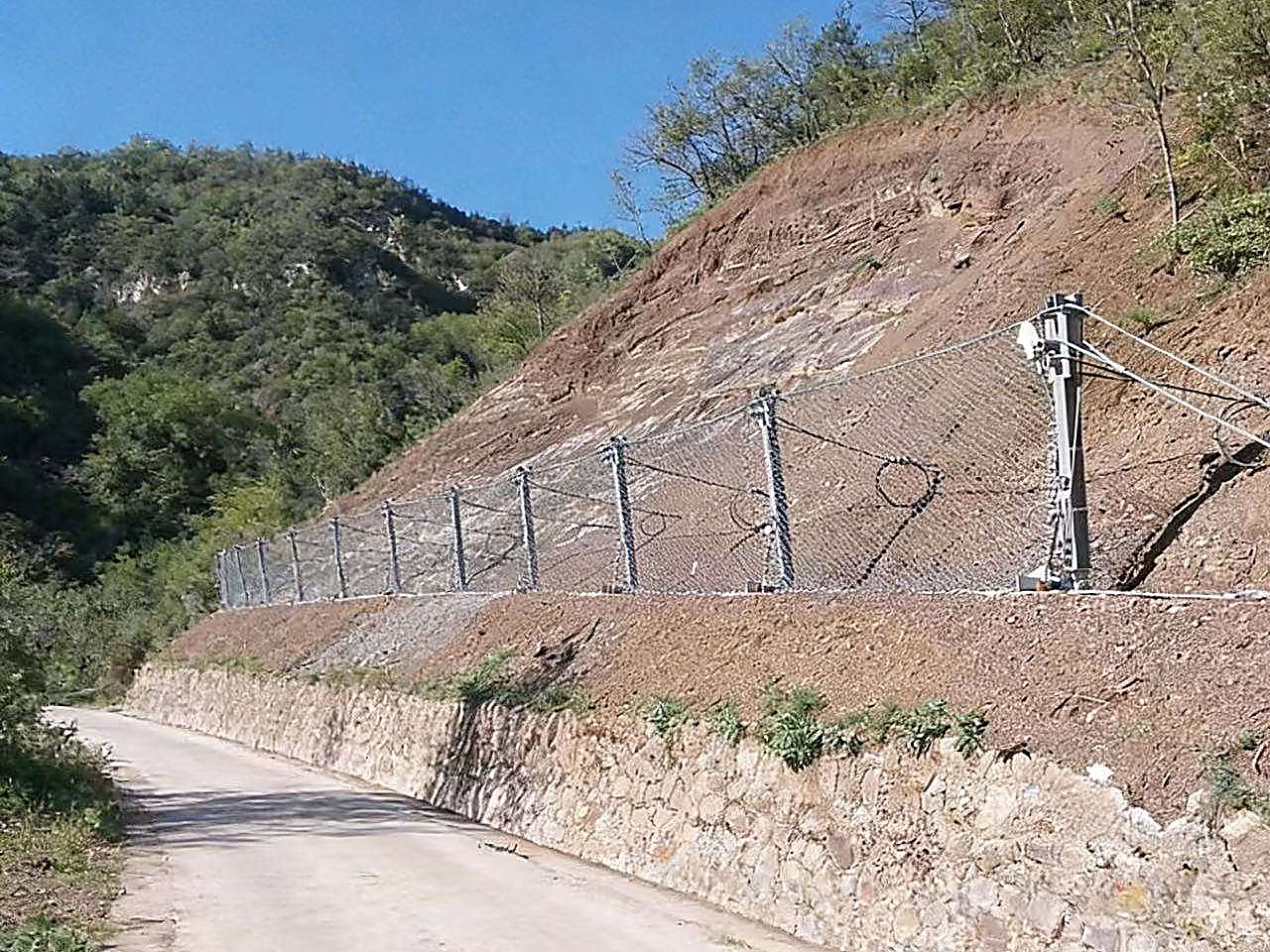 Passive Rockfall Barrier